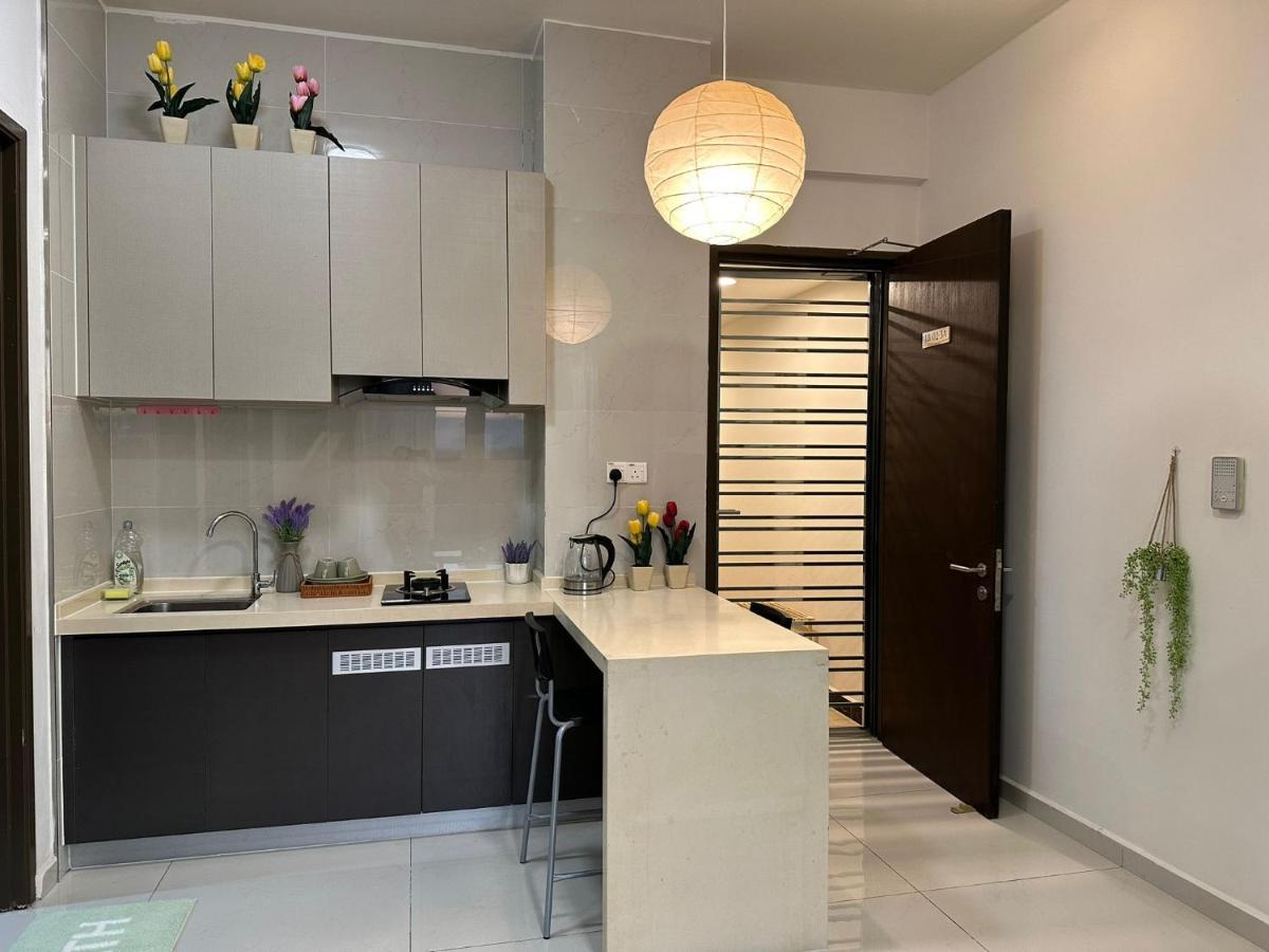 Apartment Flowers @ Country Garden Danga Bay Johor Bahru